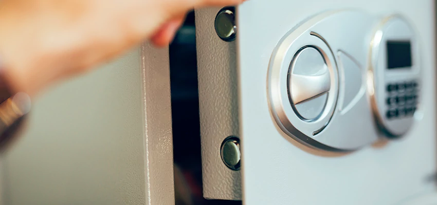 Fingerprint Safe Openers in Brawley, CA